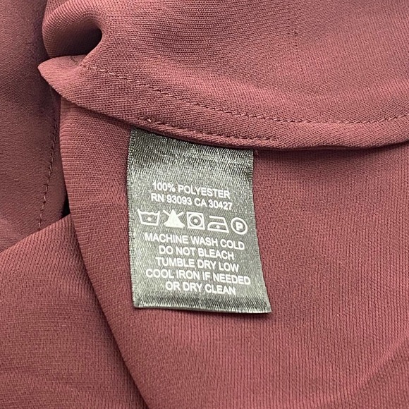 Nic+Zoe Harbour Town Split Neck Tunic Blouse Winterberry Purple Poly NWT Size M - Picture 9 of 10